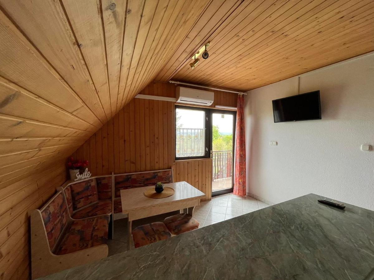 Panna Apartmanhaz Balatonlelle Exterior photo