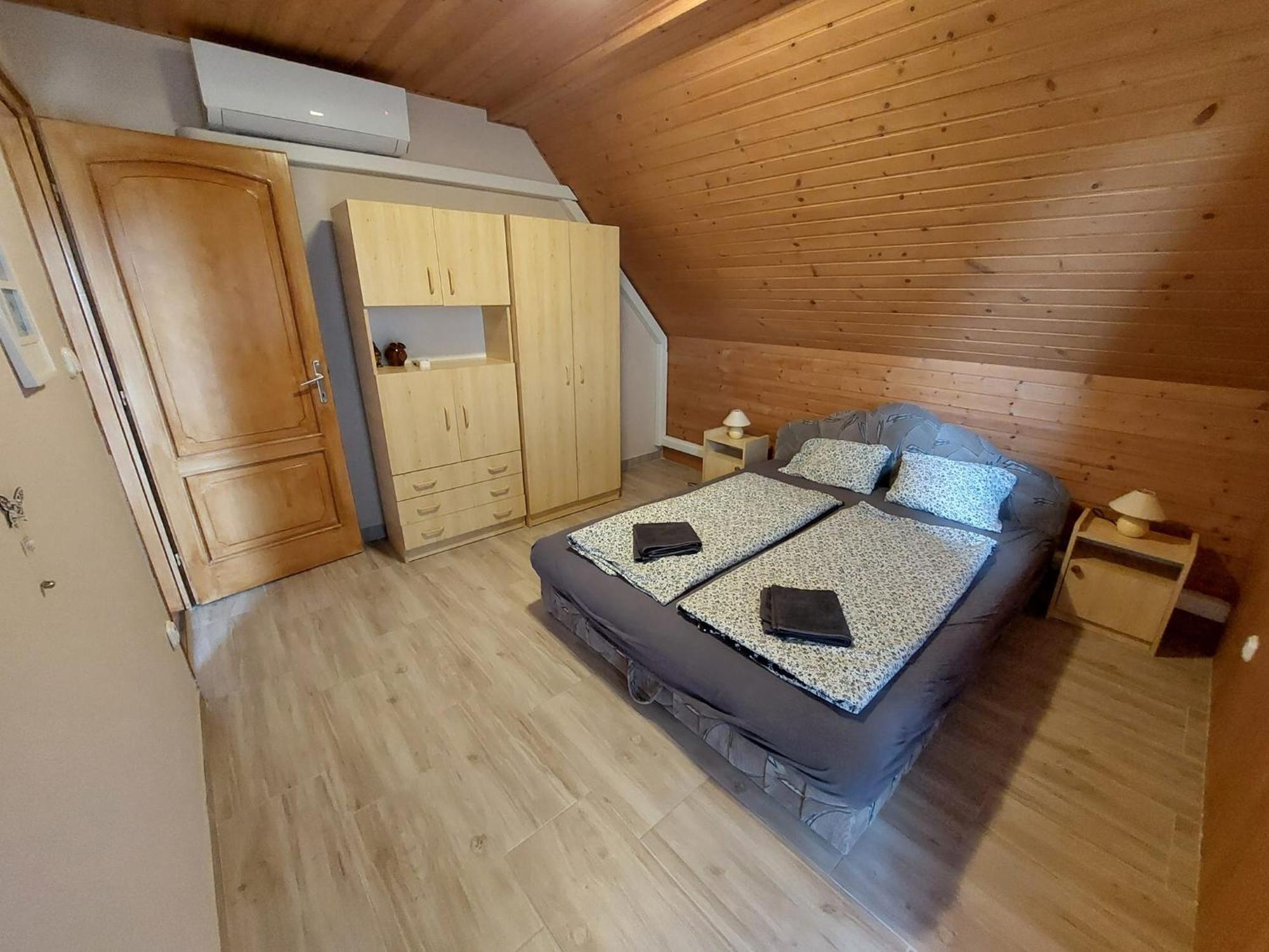 Panna Apartmanhaz Balatonlelle Exterior photo